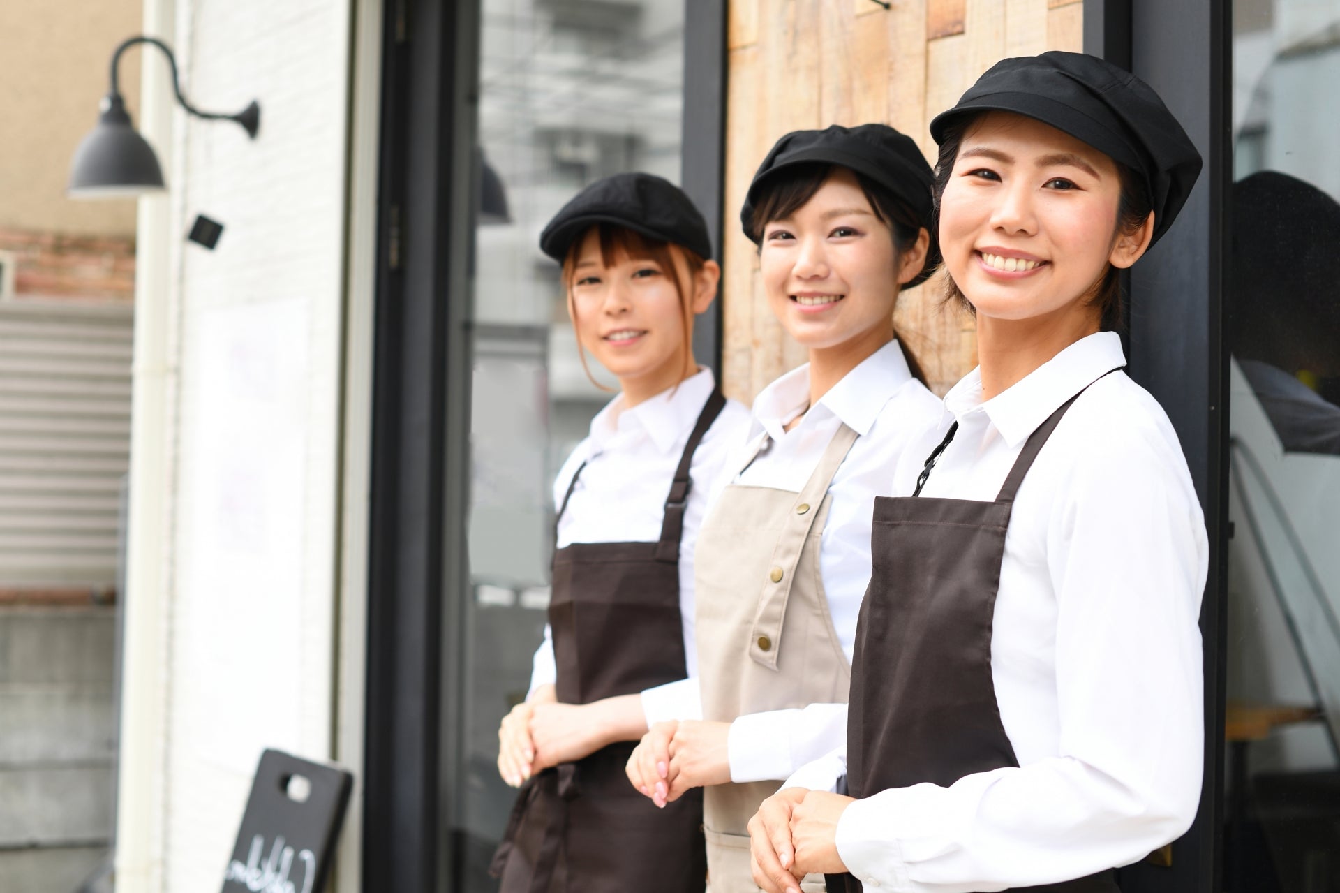 即実践可能！売上が伸びている飲食店で行われている嬉しいサービスとは？実は不人気なサービスも