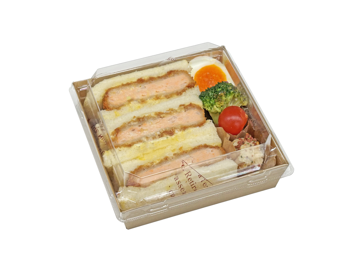 エビかつサンド／SKSライト13-13(33)。中央化学提供の盛付例。